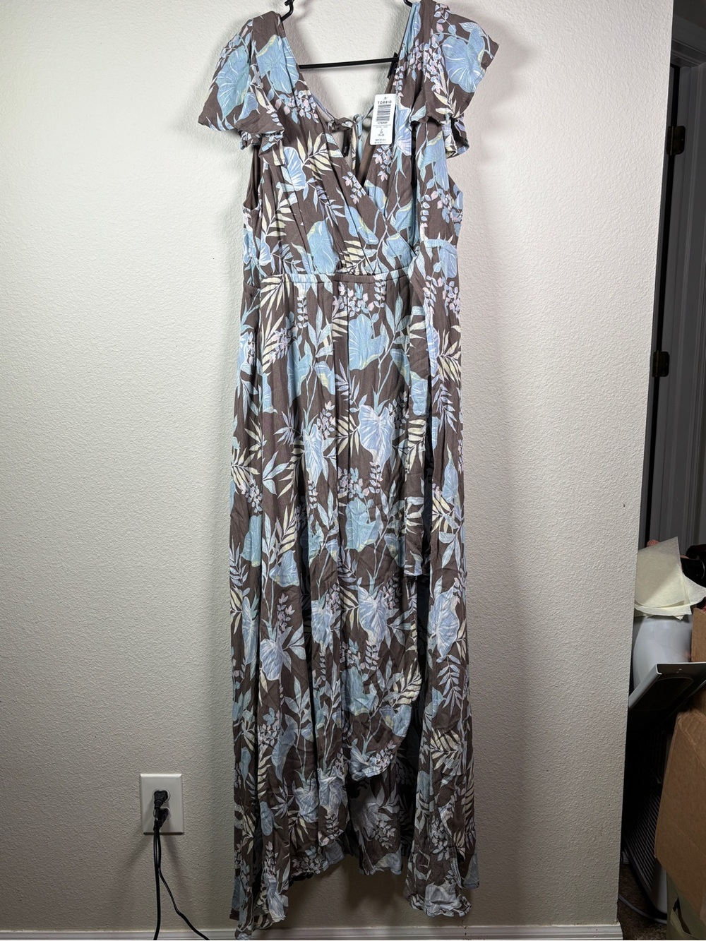Torrid Size 2 NWT Floral Gauze Romper Walk Through Maxi Plus Size